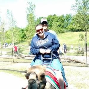 Meet your Posher, Raymond